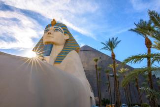 Luxor Casino Hero